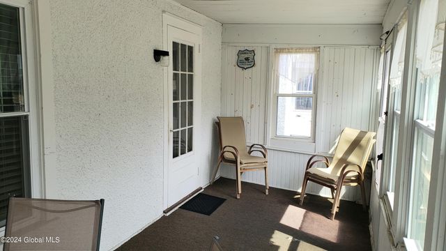 11 Saratoga Avenue, Broadalbin, NY 12025