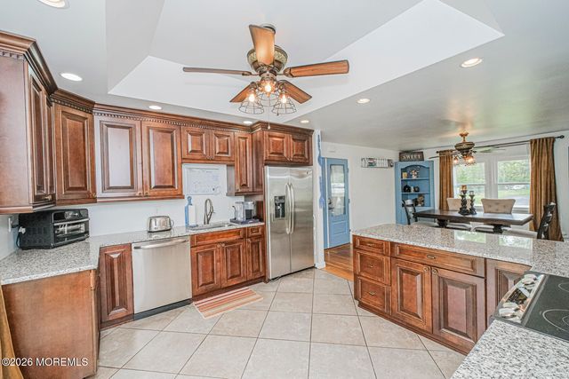 5 Riccis Drive, Jackson, NJ 08527