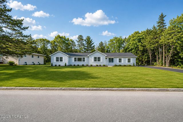 5 Riccis Drive, Jackson, NJ 08527