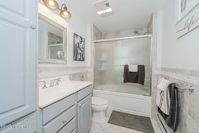 5 Riccis Drive, Jackson, NJ 08527
