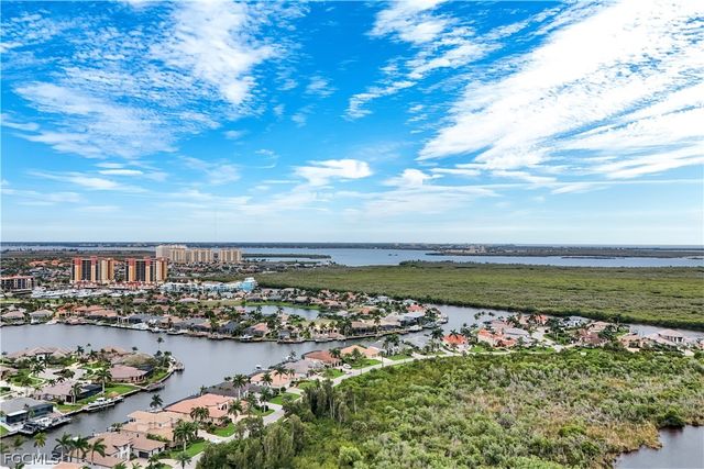 5521 Harbour Preserve CIR, Cape Coral, FL 33914