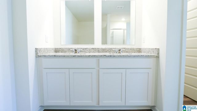 313 CREEK BEND LANE, Alabaster, AL 35007