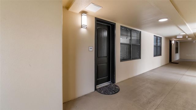 16300 COUNTY ROAD 455 105, Montverde, FL 34756