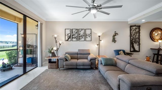 16300 COUNTY ROAD 455 105, Montverde, FL 34756