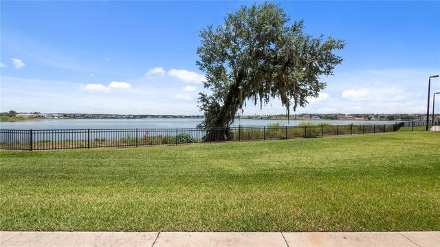 16300 COUNTY ROAD 455 105, Montverde, FL 34756