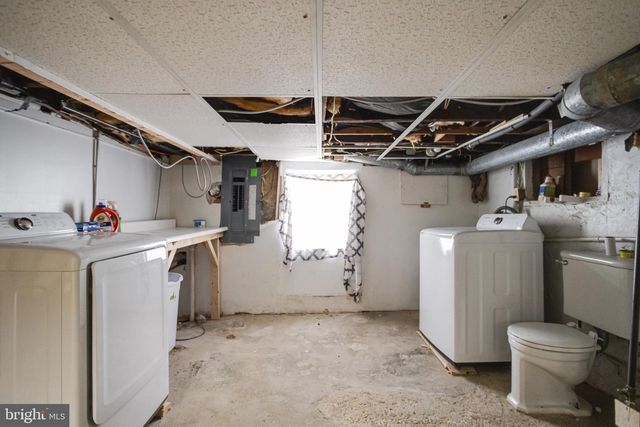 905 REGESTER, Idlewylde, MD 21239