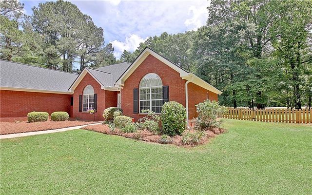 20 Brikdale Court, Newnan, GA 30265