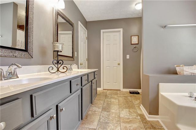 20 Brikdale Court, Newnan, GA 30265
