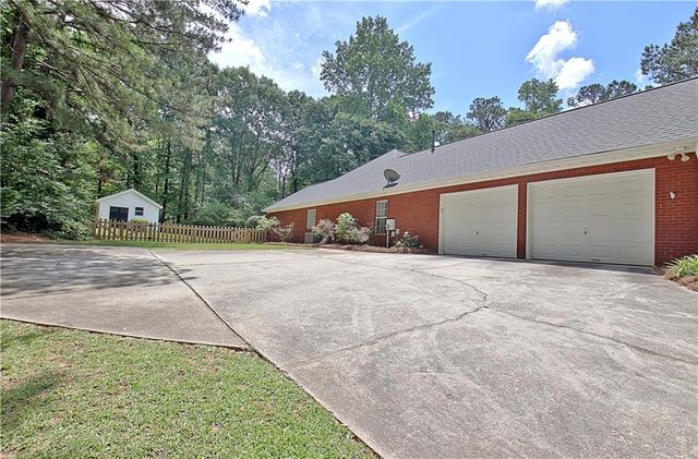 20 Brikdale Court, Newnan, GA 30265
