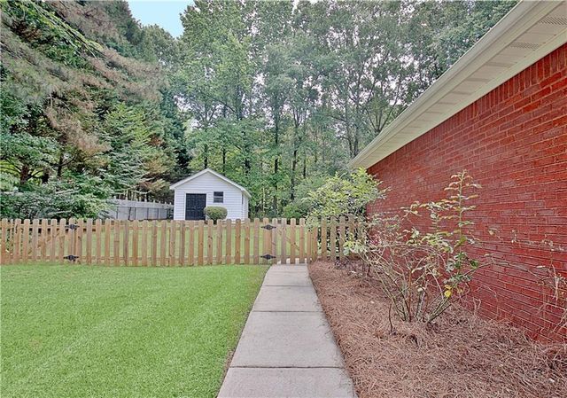 20 Brikdale Court, Newnan, GA 30265