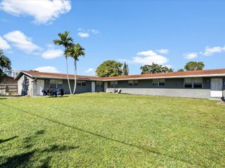 118 Phippen Waiters Rd, Dania Beach, FL 33004
