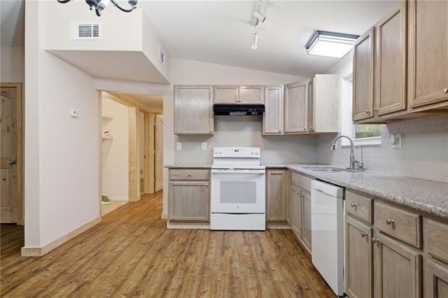 68 Country Creek Road NE, White, GA 30184
