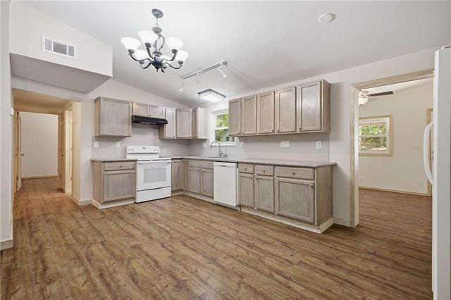 68 Country Creek Road NE, White, GA 30184