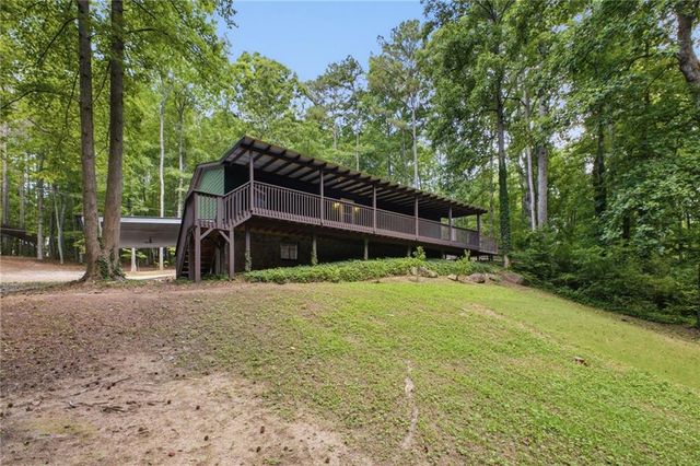 68 Country Creek Road NE, White, GA 30184