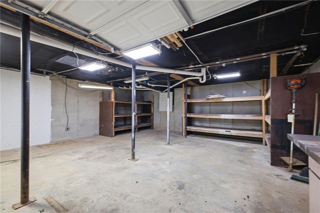 68 Country Creek Road NE, White, GA 30184