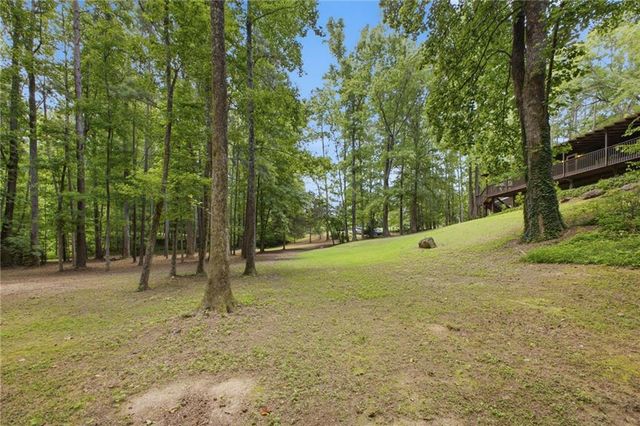 68 Country Creek Road NE, White, GA 30184