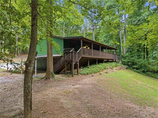 68 Country Creek Road NE, White, GA 30184