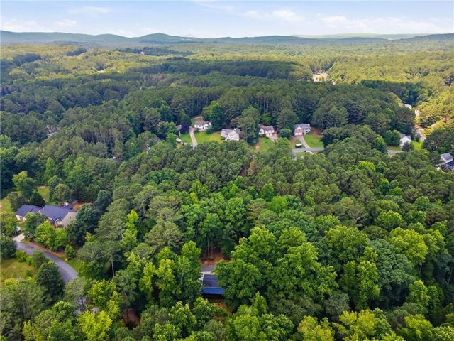68 Country Creek Road NE, White, GA 30184
