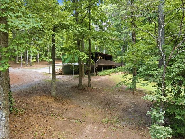 68 Country Creek Road NE, White, GA 30184