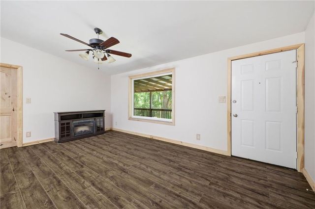 68 Country Creek Road NE, White, GA 30184