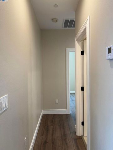 130 Mcgregor St, Merced, CA 95341