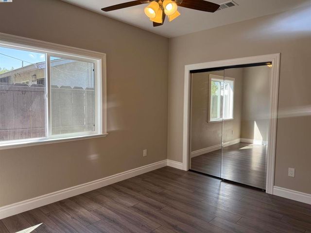 130 Mcgregor St, Merced, CA 95341