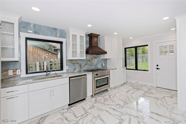 20601 Shelburne Road, Shaker Heights, OH 44122