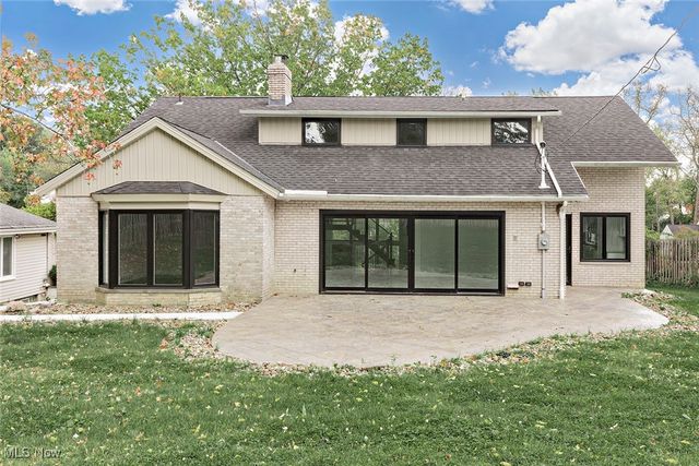 20601 Shelburne Road, Shaker Heights, OH 44122