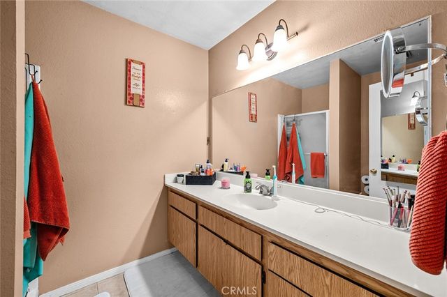 1806 N Vineyard A, Ontario, CA 91764