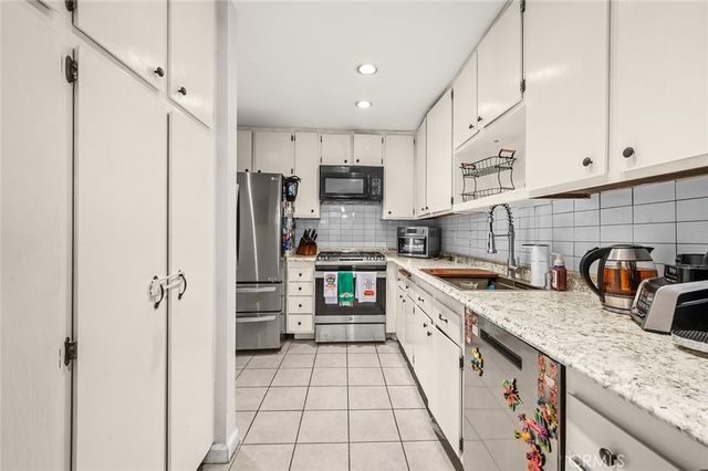1806 N Vineyard A, Ontario, CA 91764