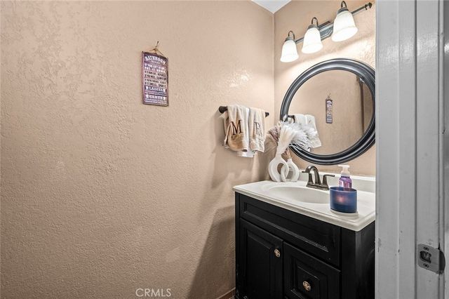 1806 N Vineyard A, Ontario, CA 91764