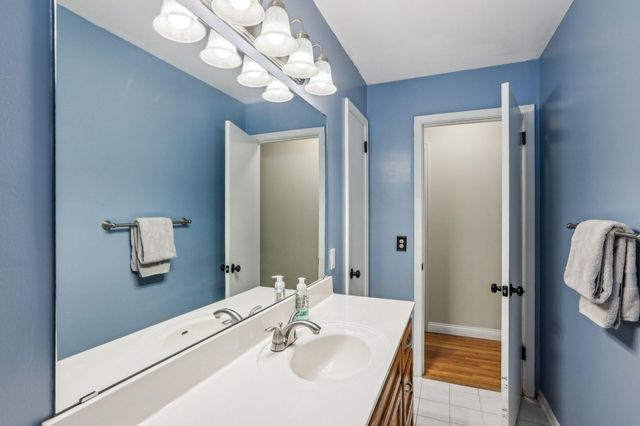 2016 W 90th Street, Bloomington, MN 55431