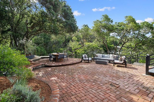 321 Pine Hill Rd, Mill Valley, CA 94941