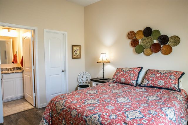 2010 Winepress, Brenham, TX 77835
