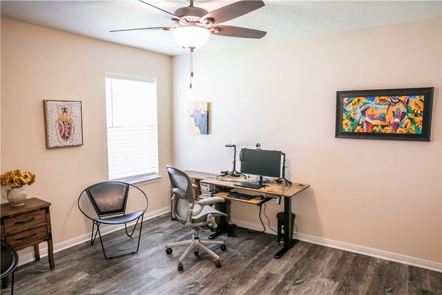 2010 Winepress, Brenham, TX 77835