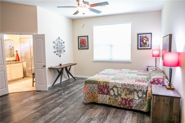 2010 Winepress, Brenham, TX 77835
