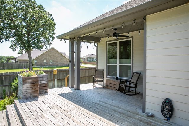 2010 Winepress, Brenham, TX 77835