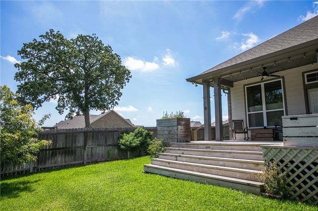 2010 Winepress, Brenham, TX 77835