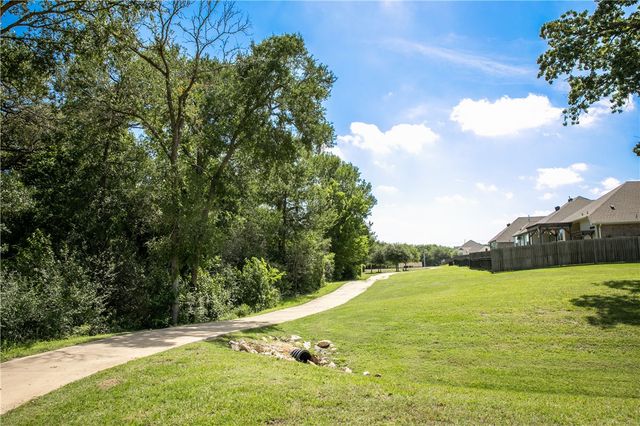 2010 Winepress, Brenham, TX 77835