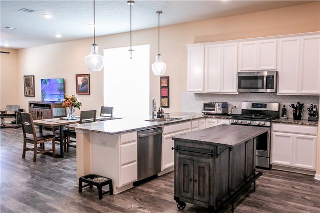 2010 Winepress, Brenham, TX 77835