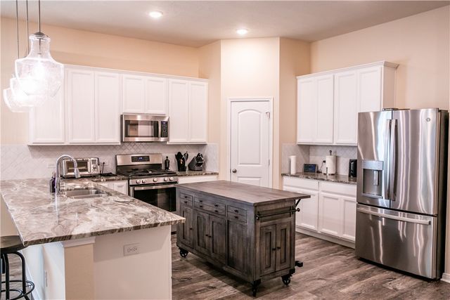 2010 Winepress, Brenham, TX 77835