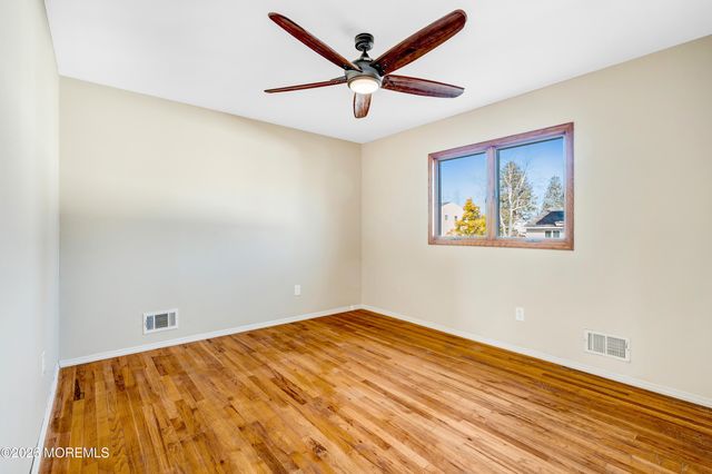 360 Colonial Drive, Toms River, NJ 08753