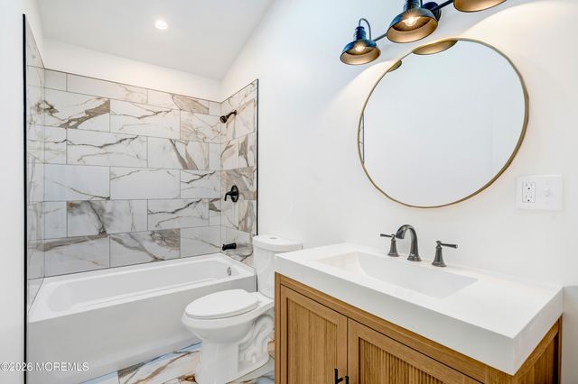 360 Colonial Drive, Toms River, NJ 08753