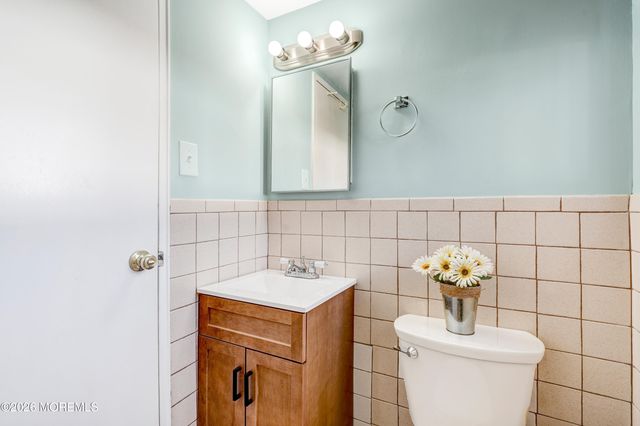 360 Colonial Drive, Toms River, NJ 08753