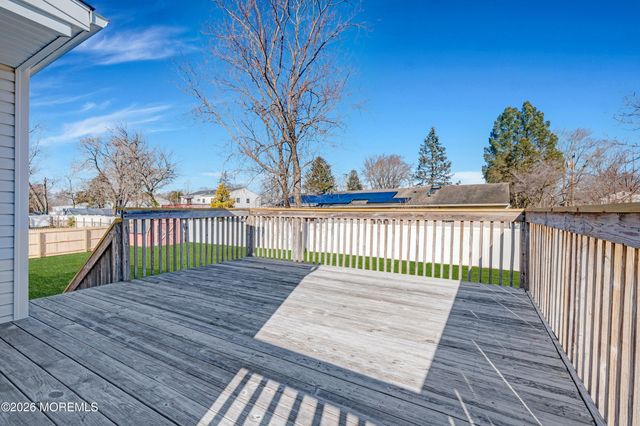 360 Colonial Drive, Toms River, NJ 08753