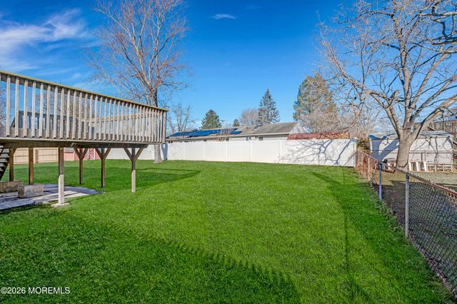 360 Colonial Drive, Toms River, NJ 08753