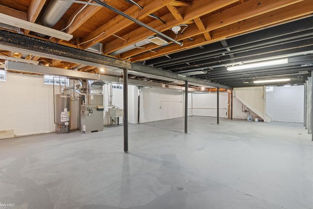 5093 Northlawn Drive, Sterling Heights, MI 48310