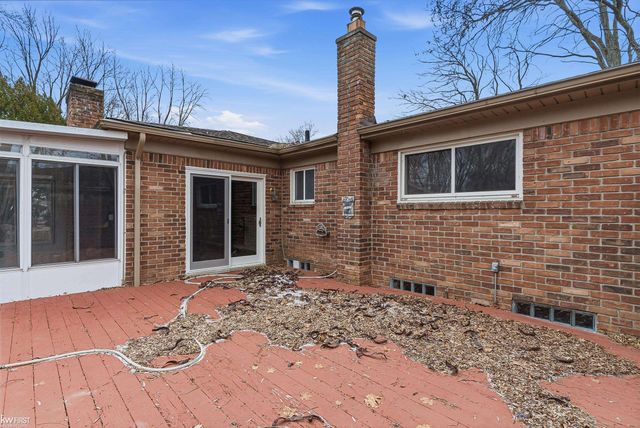 5093 Northlawn Drive, Sterling Heights, MI 48310