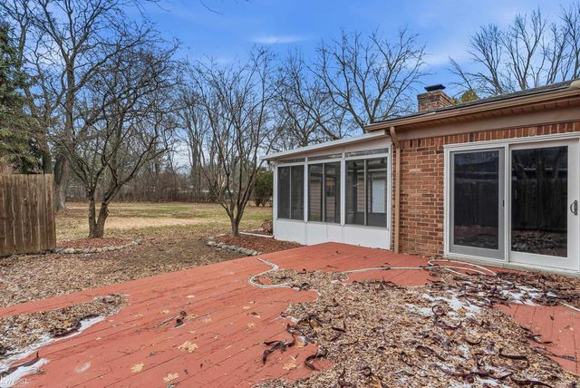 5093 Northlawn Drive, Sterling Heights, MI 48310