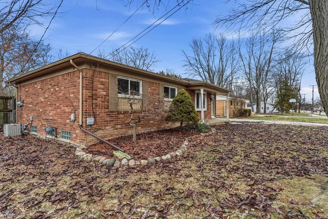 5093 Northlawn Drive, Sterling Heights, MI 48310